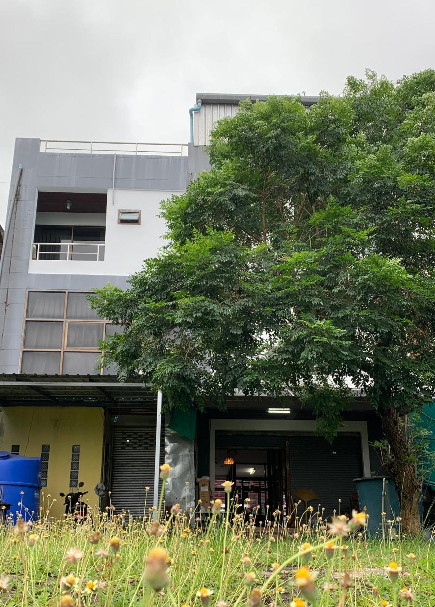 Kamalaburi Guesthouse 外观 照片